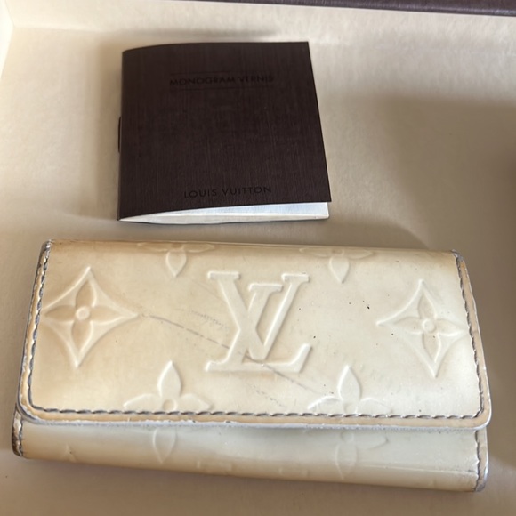 Authentic Louis Vuitton set of wallets monogram beiges vernis - Picture 3 of 16